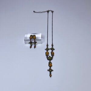 Avon Green and Gold Necklace Set